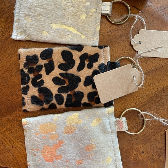Cowhide Coin purses with keychain holder. - Picture 4 of 4